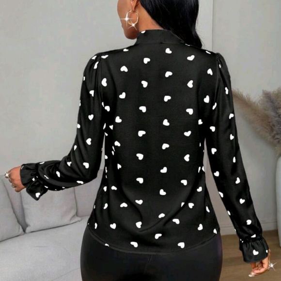 Heart Print Butterfly Sleeve Tie Front Long Sleeve Women Blouse - Picture 2 of 3